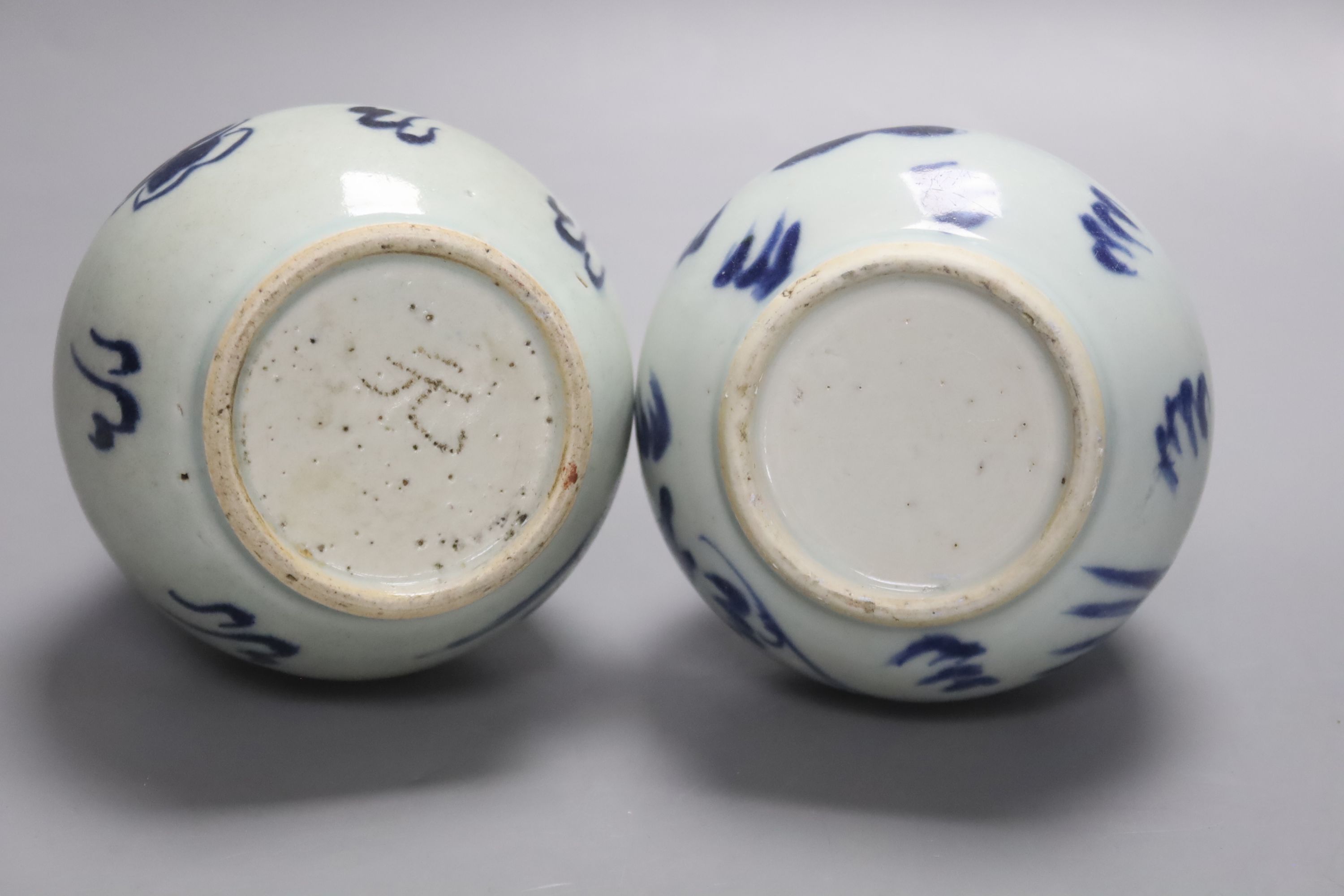 A pair of Chinese bottle vases, late 18th century, 18cm high